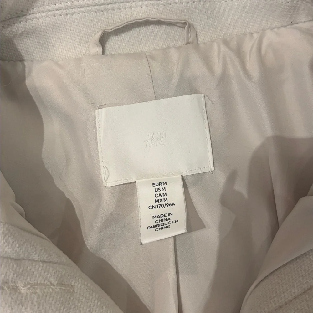 Cream Shacket - Picture 5 of 7